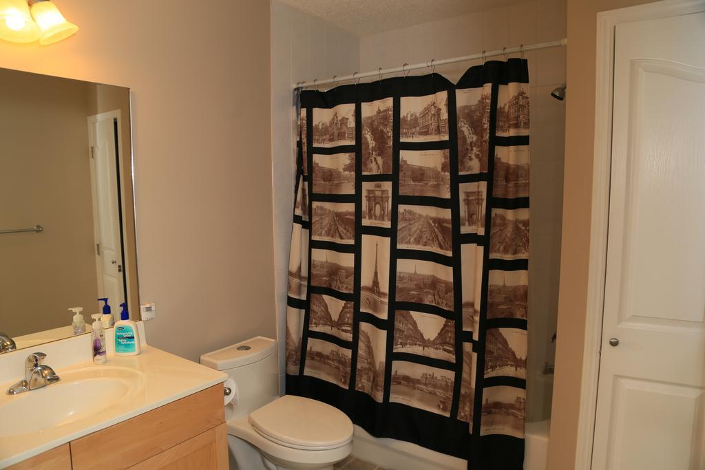 Ming's Homestay Calgary Luaran gambar