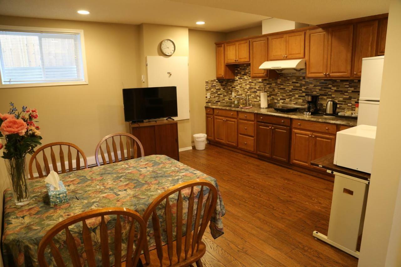 Ming's Homestay Calgary Luaran gambar