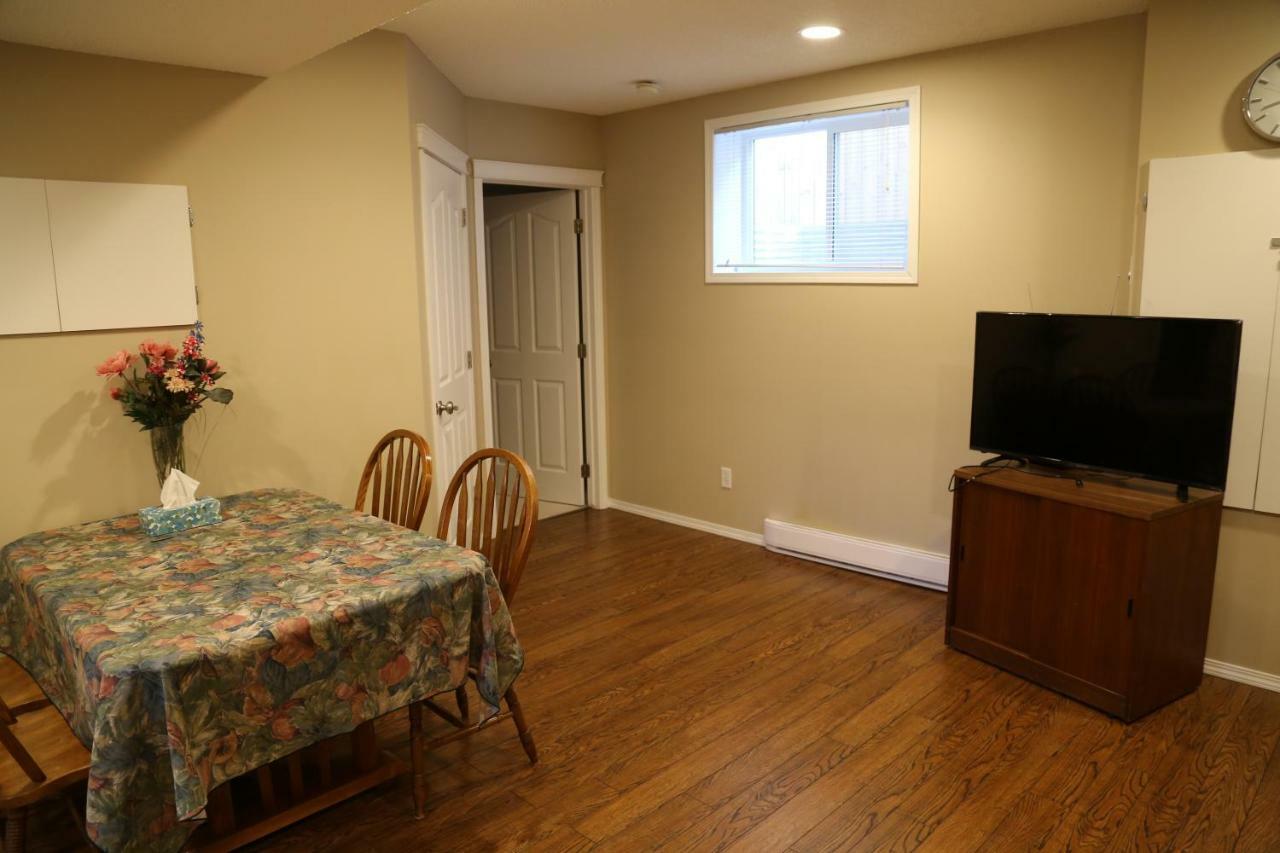 Ming's Homestay Calgary Luaran gambar